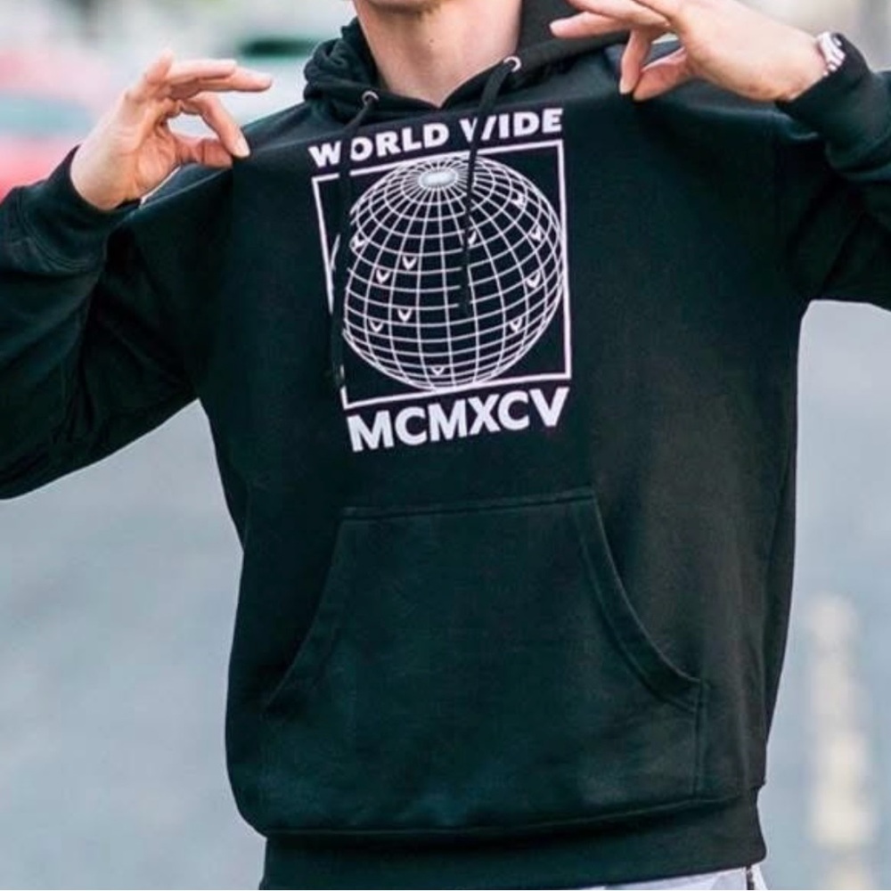 Logan Paul Maverick Worldwide Black Pullover Hoodie Size Large